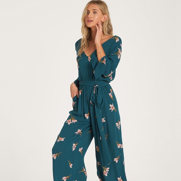 🌴🌼BILLABONG- TWIST BACK JUMPSUIT🌼🌴 - Picture 3 of 15